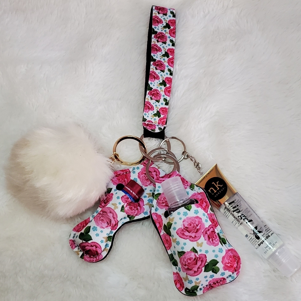 Cute Keychain Accessory - Picture 4 of 4